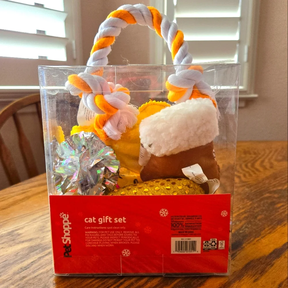 👀50% OFF - NWT‼️ Pet Shoppe brand 11-piece Boxed Cat Toy Set